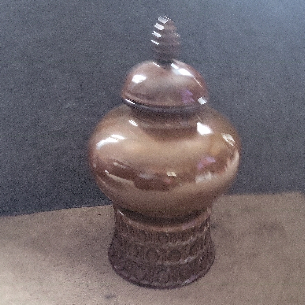 Bombay Company Asian Inspired Terra Cotta Decorative Urn Piece